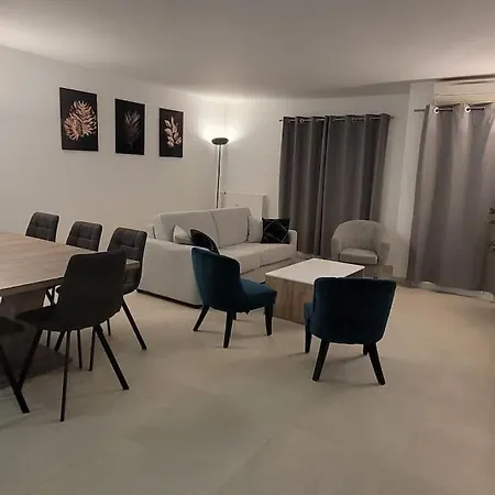 Spacieux ,4 Pers,piscine & Vue Apartment Antibes