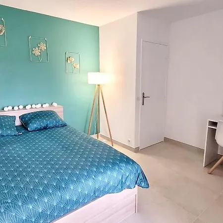 Spacieux ,4 Pers,piscine & Vue *