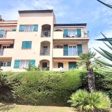 Spacieux ,4 Pers,piscine & Vue דירה